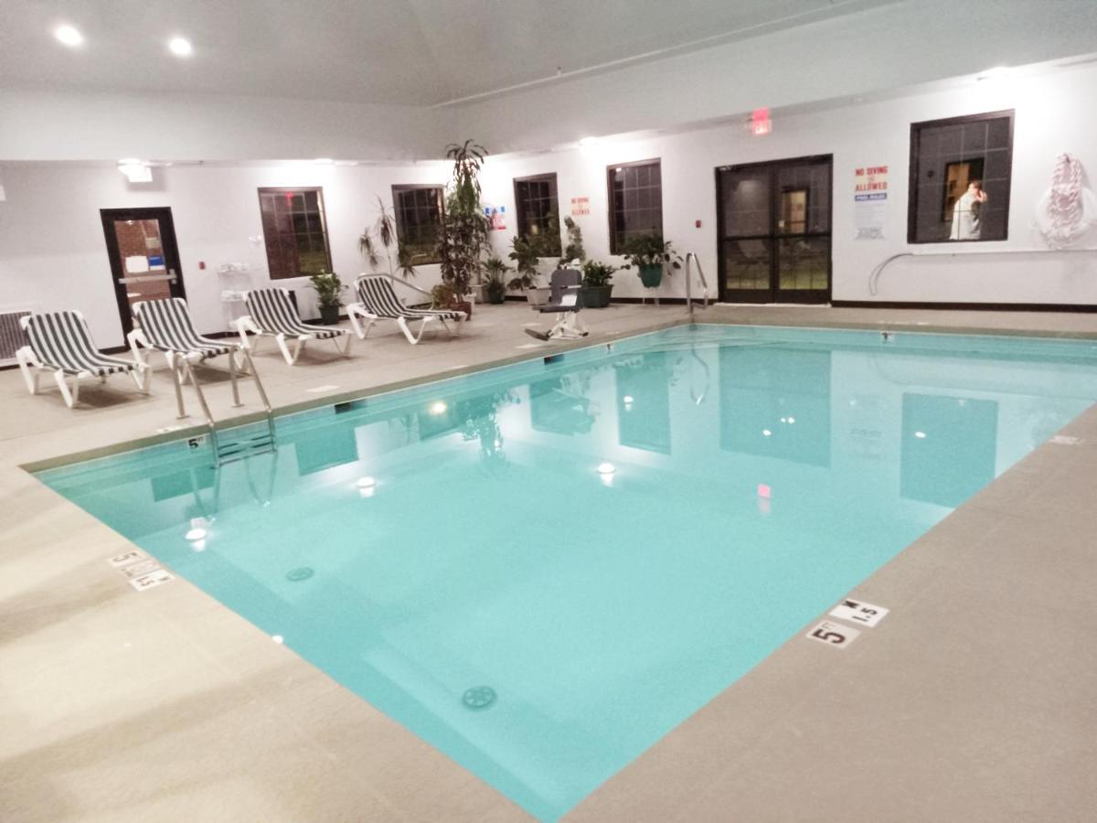 Comfort Inn Near Downtown & Blue Ridge Pkwy Marion Ngoại thất bức ảnh