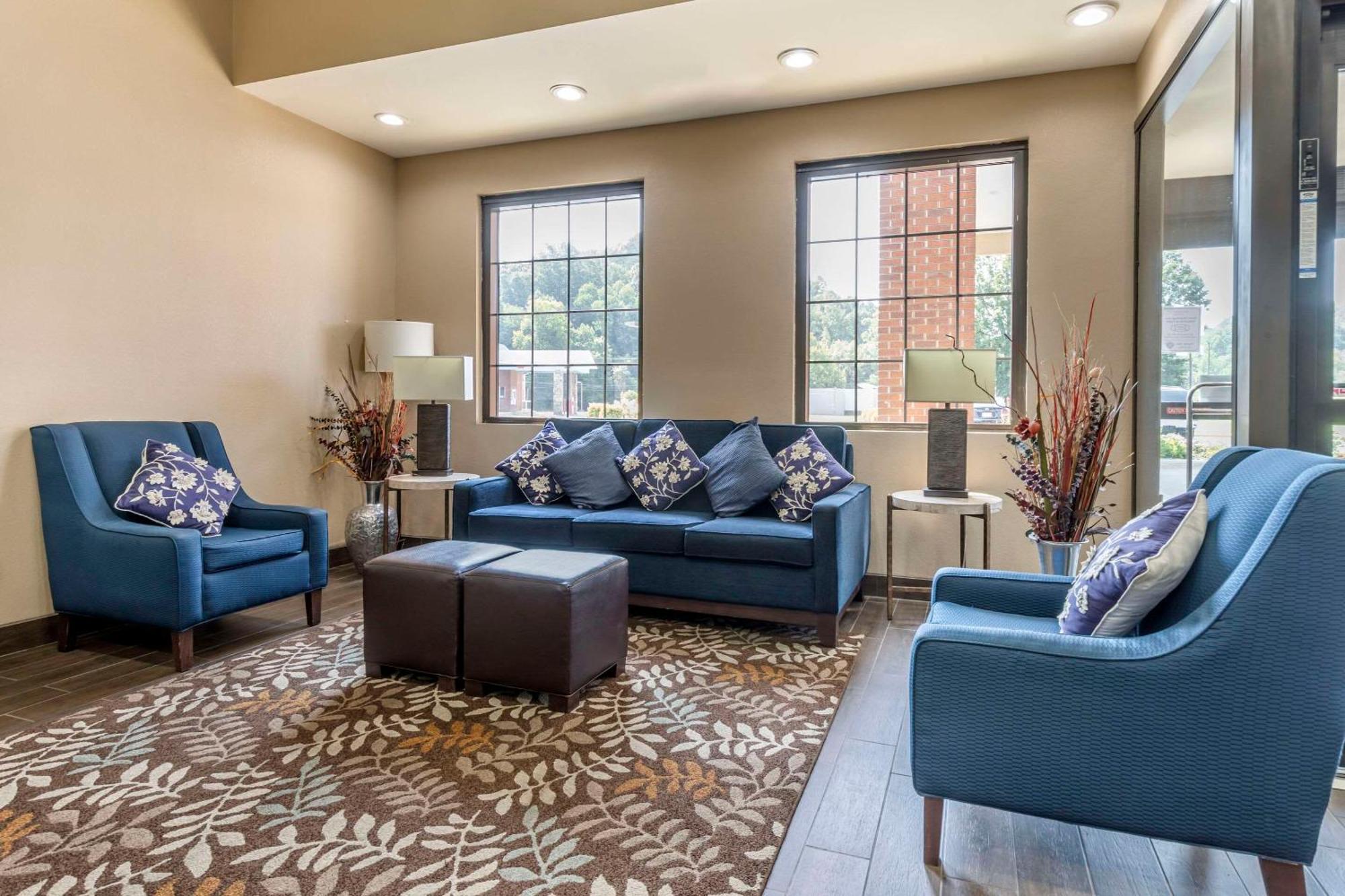 Comfort Inn Near Downtown & Blue Ridge Pkwy Marion Ngoại thất bức ảnh