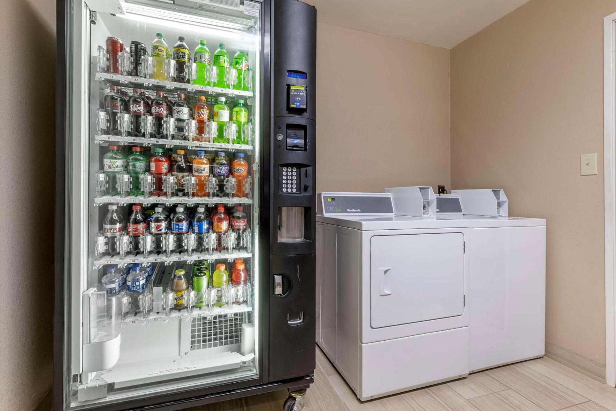 Comfort Inn Near Downtown & Blue Ridge Pkwy Marion Ngoại thất bức ảnh