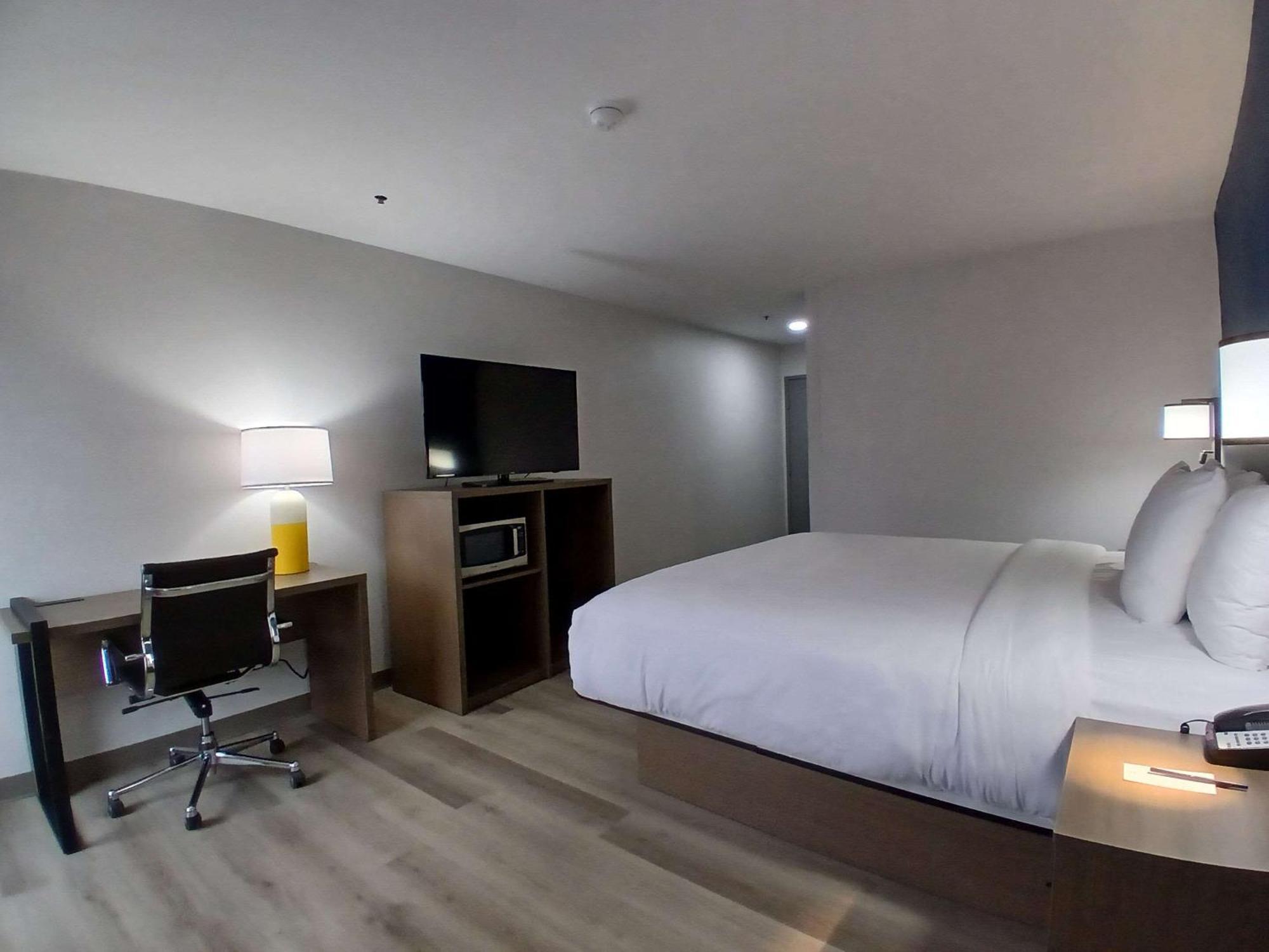 Comfort Inn Near Downtown & Blue Ridge Pkwy Marion Ngoại thất bức ảnh