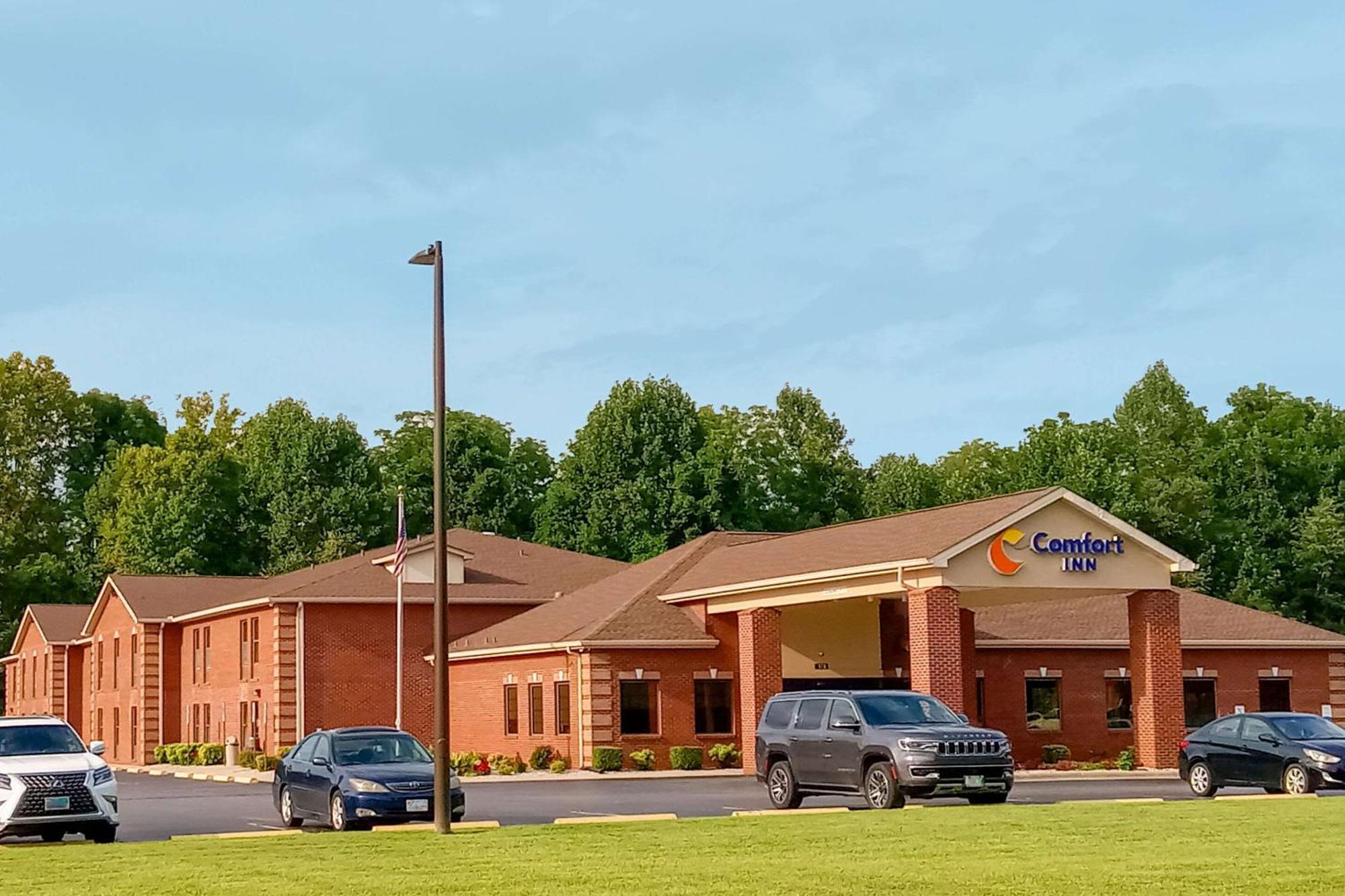 Comfort Inn Near Downtown & Blue Ridge Pkwy Marion Ngoại thất bức ảnh